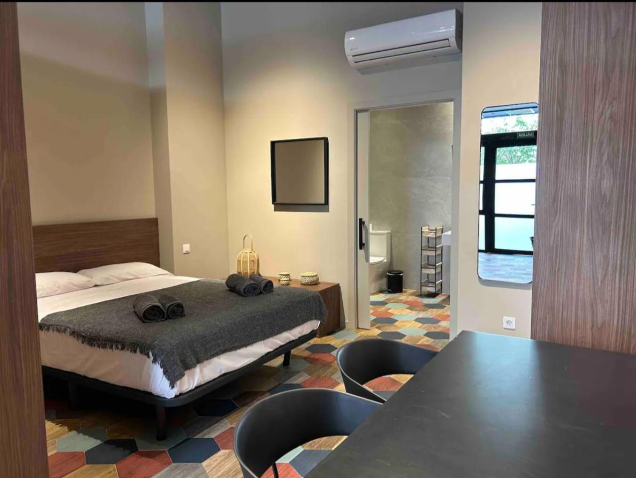 Appartement Reina Flats Valencia Playa El Cabanyal Extérieur photo